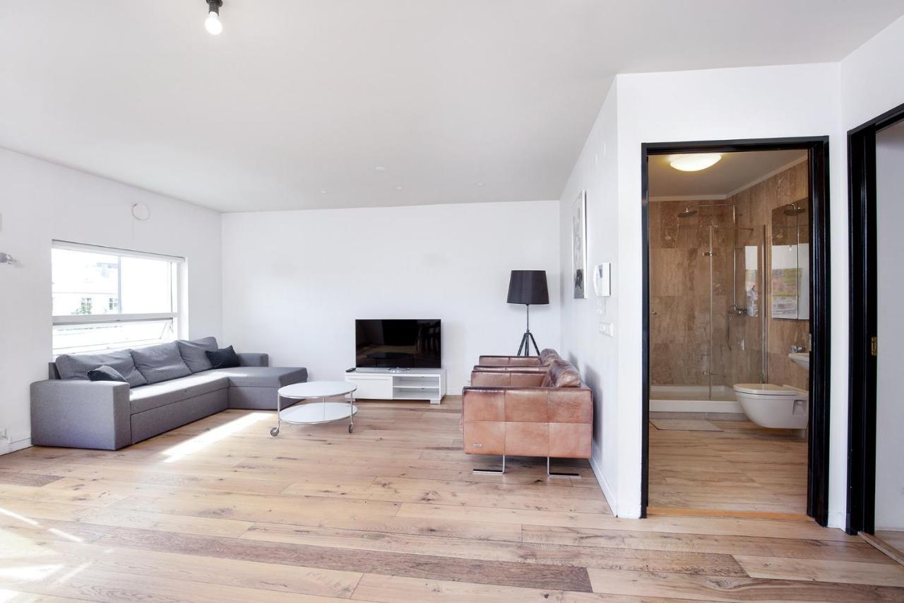 Penthouse Apartment On The Main Shopping Street Рейкявик Екстериор снимка